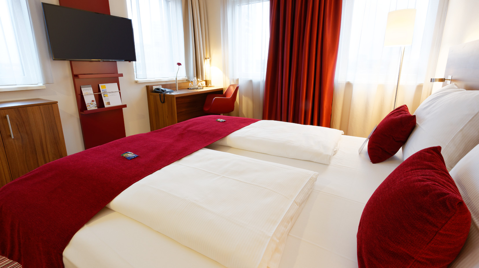 ghotel-essen-business-double-room-1 ghotel-essen-business-double-room-1