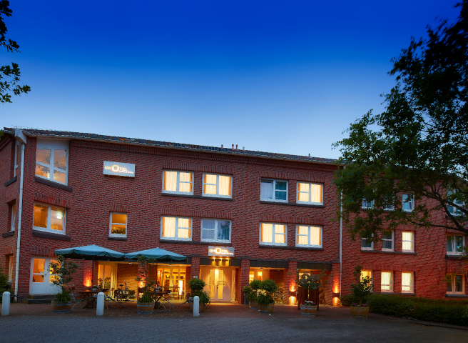 ghotel-kiel-aussen-nacht-656×480